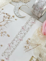 ♡ bows & lace die cut washi tape

♡ 27mm wide - die cut washi is very delicate, careful when unraveling!

♡ all washi is 10m long