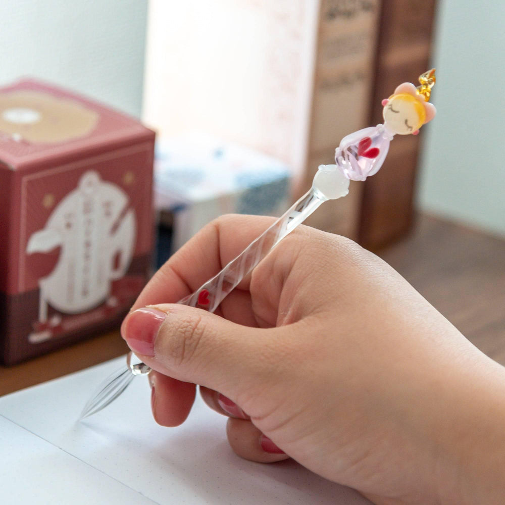 Fashionable Lady Lovery-Chan Glass Dip Pen Heart Pattern