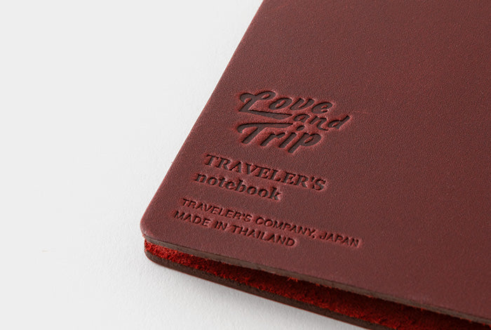 TRAVELER'S notebook LOVE AND TRIP Red (Regular Size)