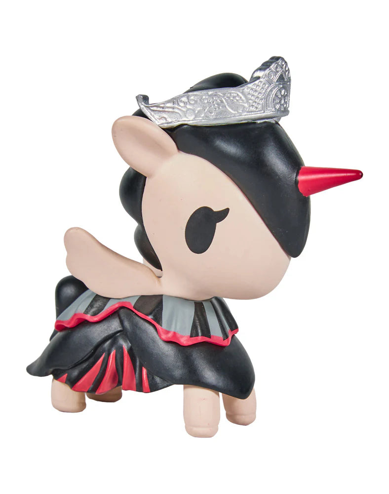 Step into a world of mystery and mischief with the Masquerade Unicorno Blind Box!&nbsp;&nbsp;Dressed to impress and ready for the grand ball, each Masquerade Unicorno features glittering masks, hidden identities, and dazzling details!&nbsp;&nbsp;Collect them all and let your Unicornos shine behind the mask!