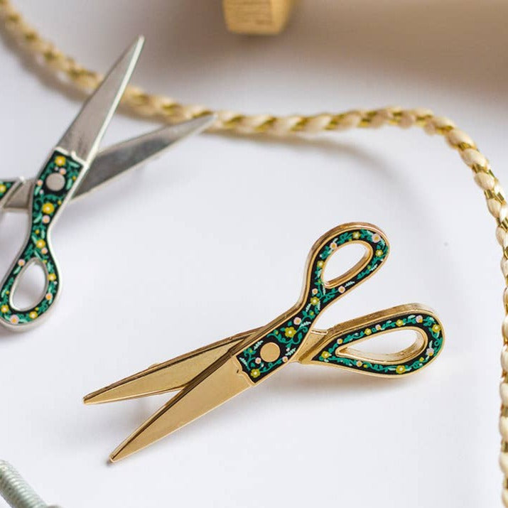 Scissors (Interactive) Enamel Pin