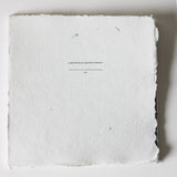 Un libro de fotografías de recuerdos importantes
